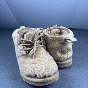 UGG Neumel Boots Women Beige Sheepskin Fur Lace Up Ankle Boots Size 7